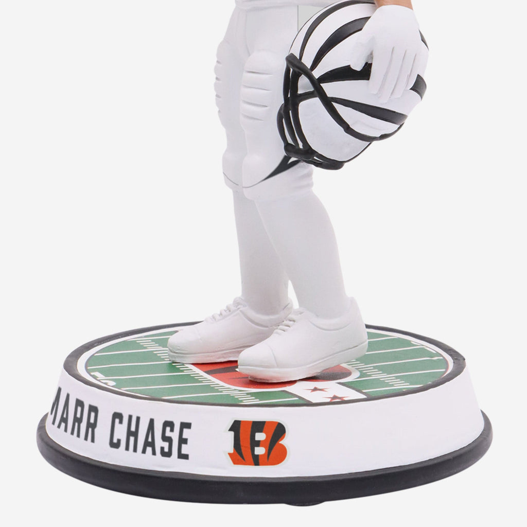 Cincinnati Bengals: Ja'Marr Chase 2022 White Uniform - Officially Lice –  Fathead