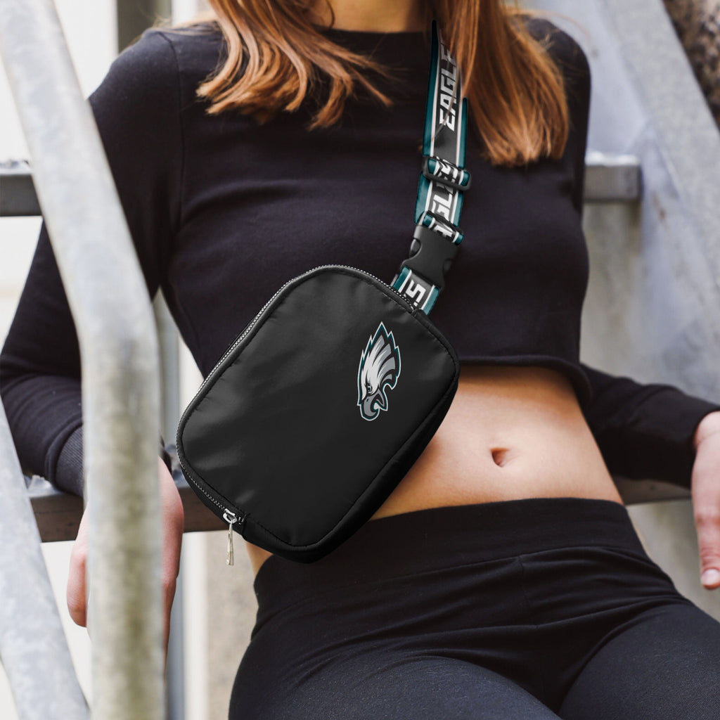 Women's Philadelphia Eagles Cuce Huddle Up Hip Bag