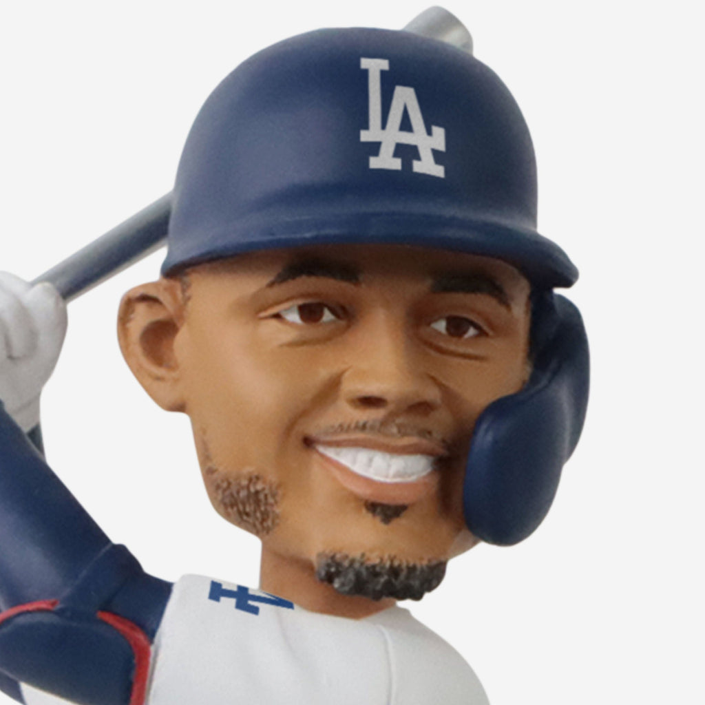 Mookie Betts Bobblehead Night, The Betts family. 💙 Getting the W on  Mookie Betts Bobblehead Night presented by Budweiser!, By Los Angeles  Dodgers