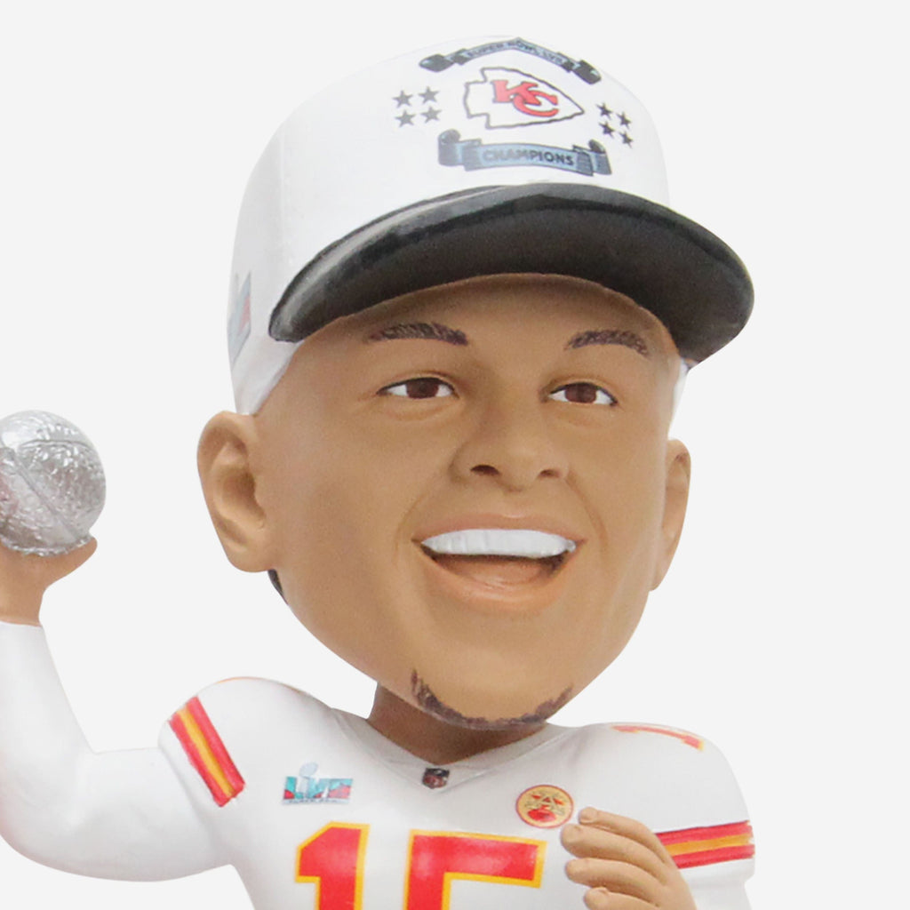 : Patrick Mahomes (Kansas City Chiefs) Super Bowl LVII Champ  Bobblehead : FOCO: Sports & Outdoors