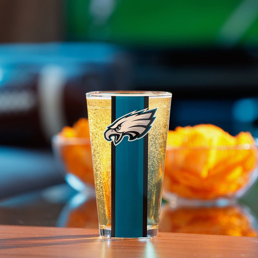 Philadelphia Eagles NFL Team Stripe Pint Glass