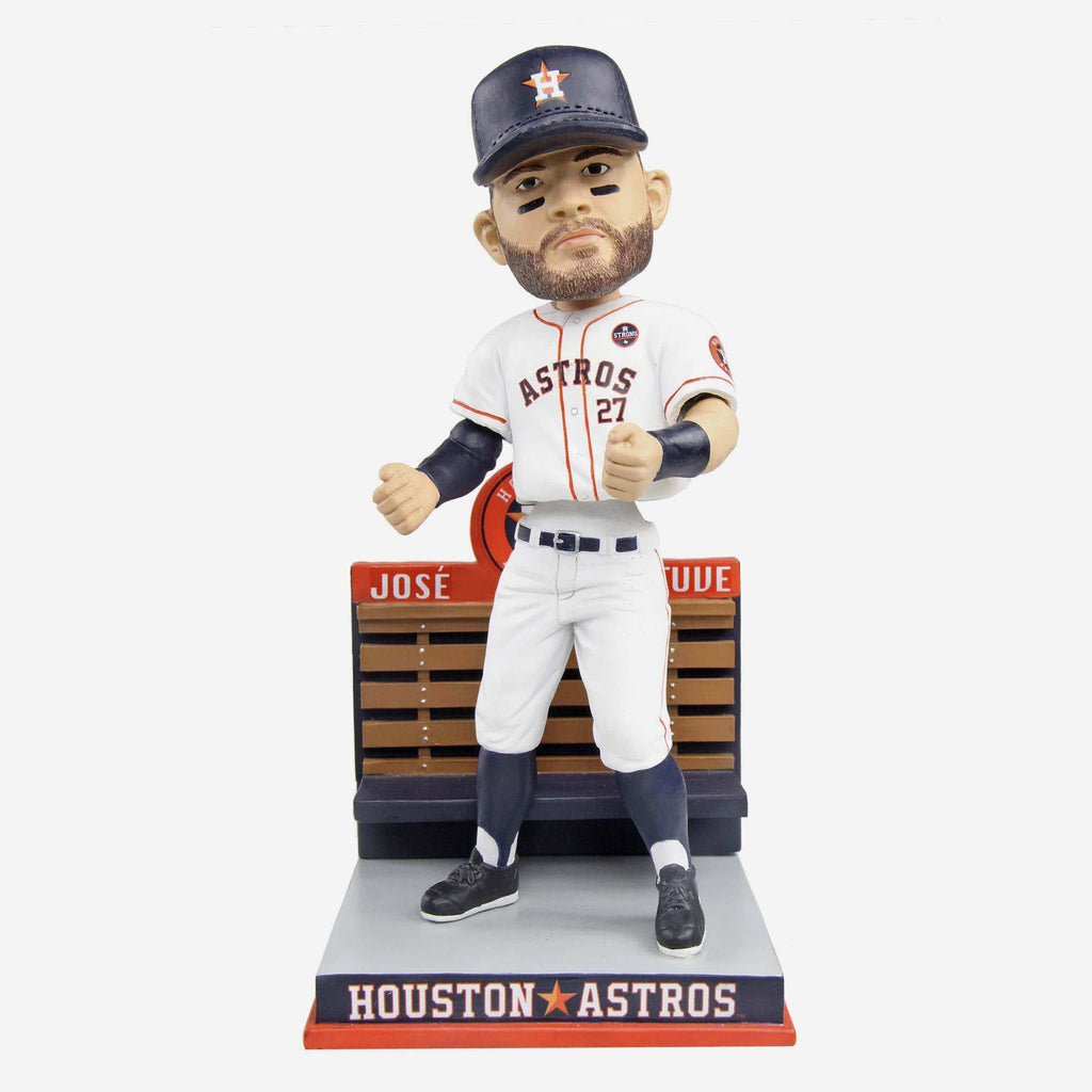 Life in the winter leagues, Altuve bobblehead and López's road to MLB