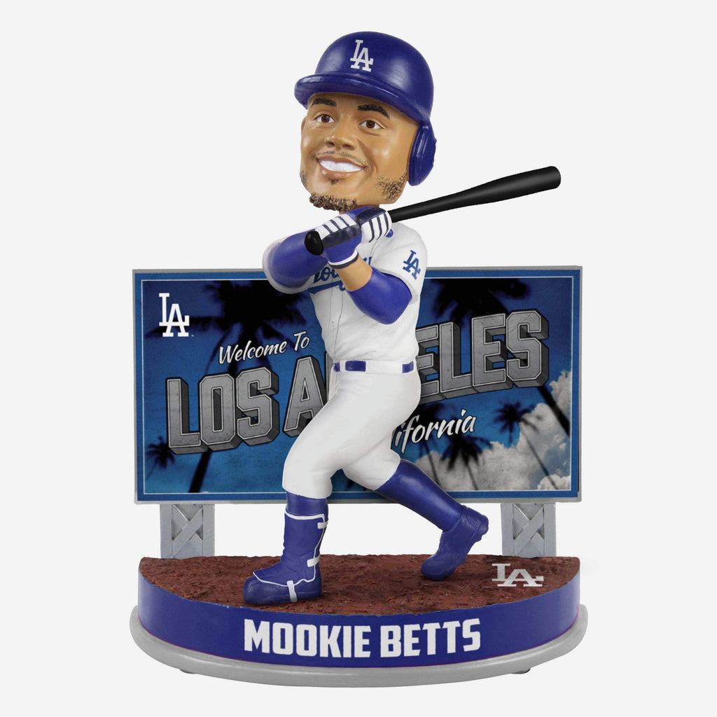 mookiebetts BOBBLEHEAD NIGHT ⚾️💙 #dodgers #baseball #mlbtiktok #theh