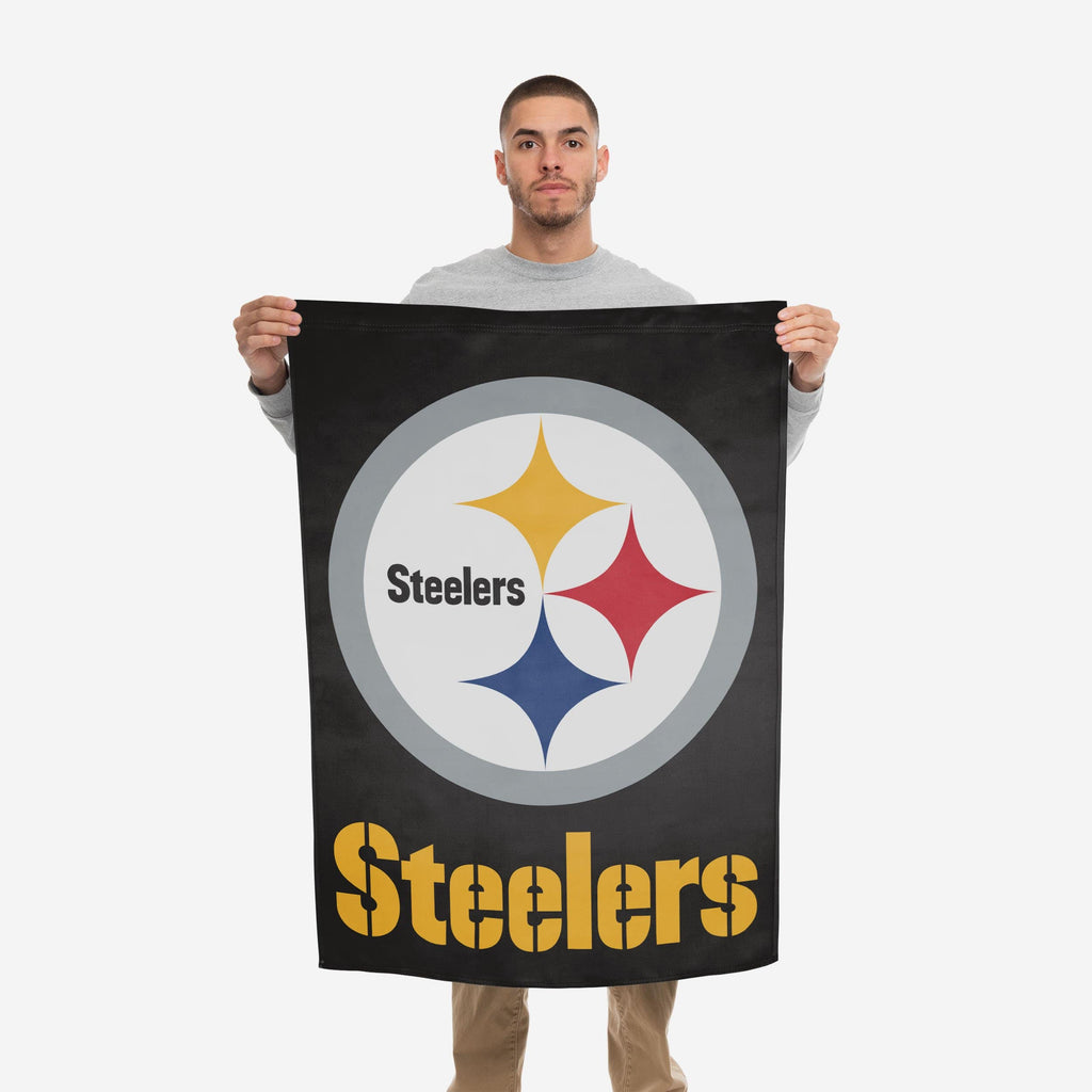 Pittsburgh Steelers Helmet Vertical Flag FOCO