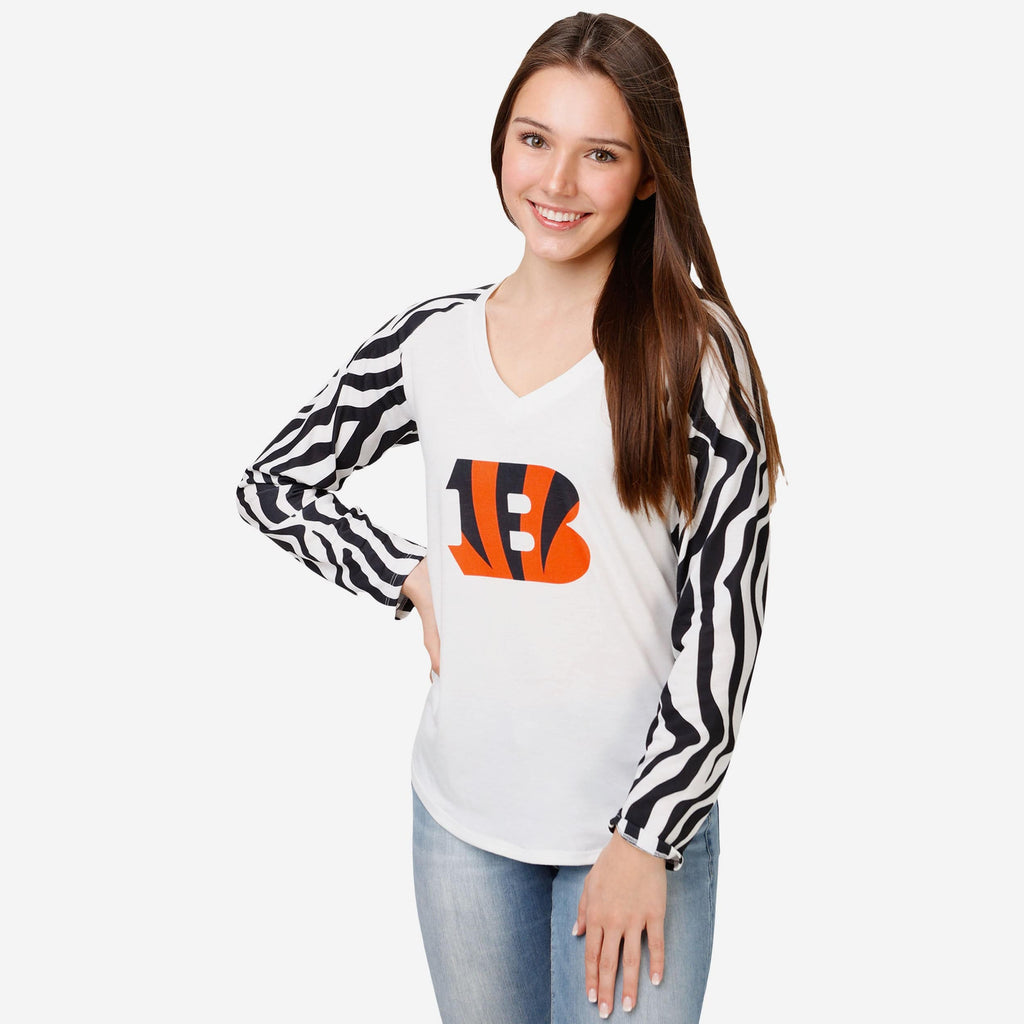 CINCINNATI BENGALS GAMEDAY GLITZ LONG SLEEVE TEE WITH SEQUIN TRIM BACK –  GAMEDAY COUTURE