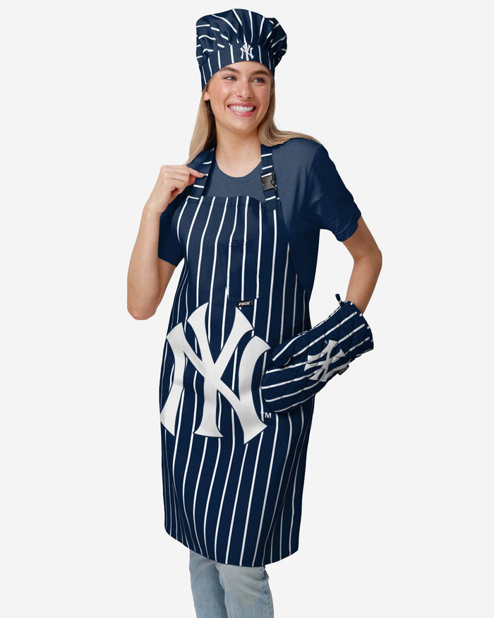 New York Yankees Pinstripe Apron FOCO - FOCO.com