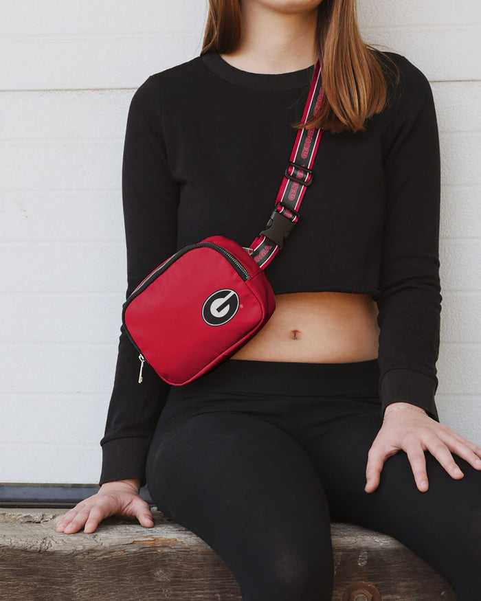 Georgia Bulldogs Team Wordmark Crossbody Belt Bag FOCO - FOCO.com