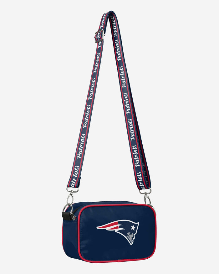 New England Patriots Team Logo Crossbody Bag FOCO - FOCO.com