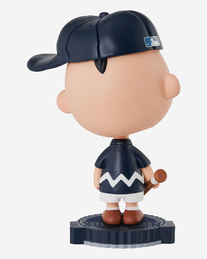 New York Yankees Charlie Brown Peanuts Bighead Bobblehead FOCO