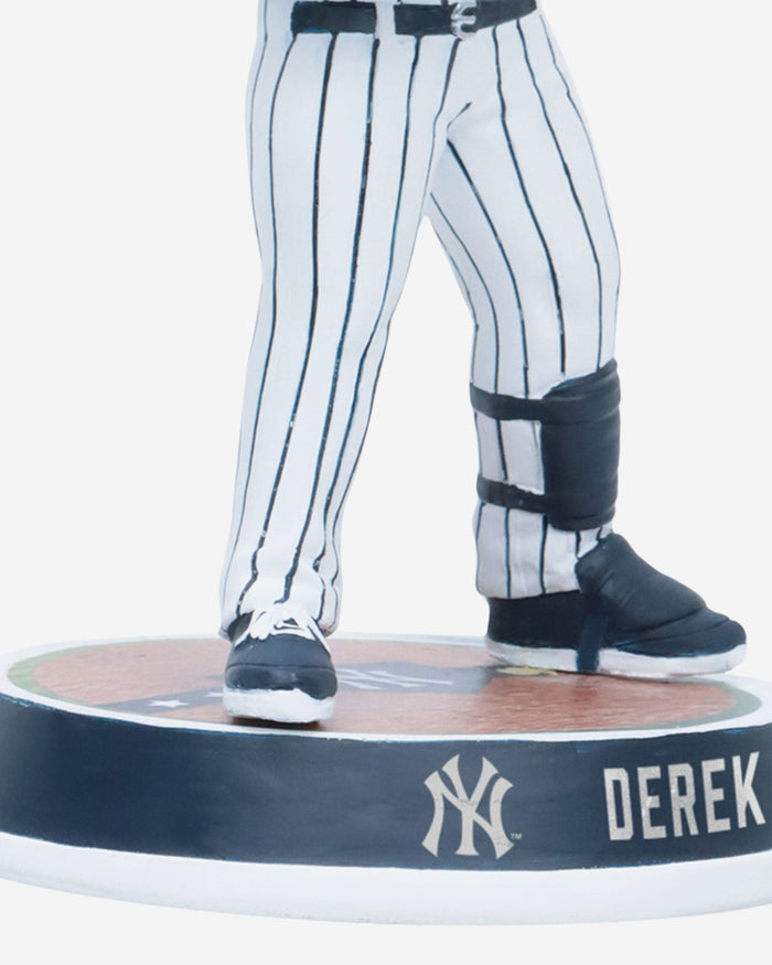 Derek Jeter New York Yankees Field Stripe Bighead Bobblehead Officially Licensed by MLB