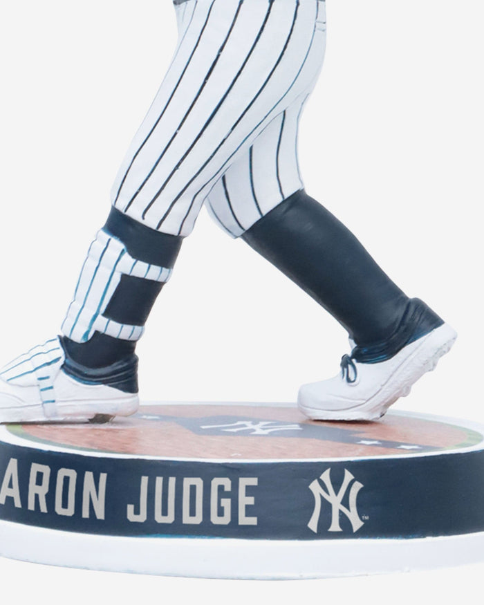 Aaron Judge New York Yankees Field Stripe Bighead Bobblehead FOCO - FOCO.com