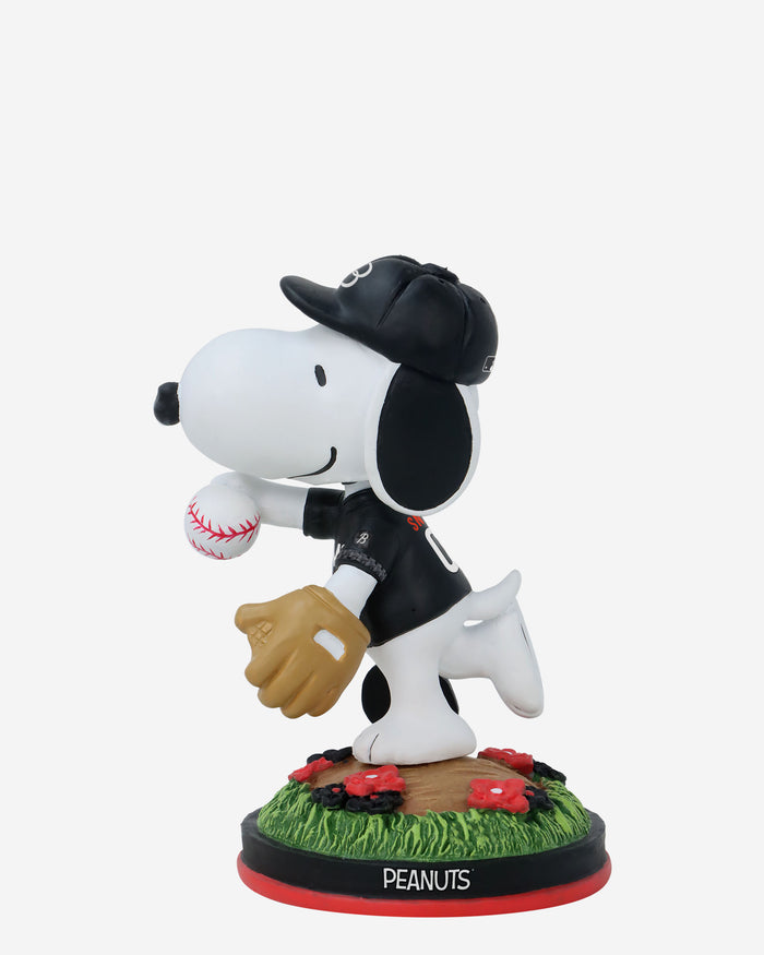 Baltimore Orioles Snoopy Peanuts City Connect Bobblehead FOCO - FOCO.com