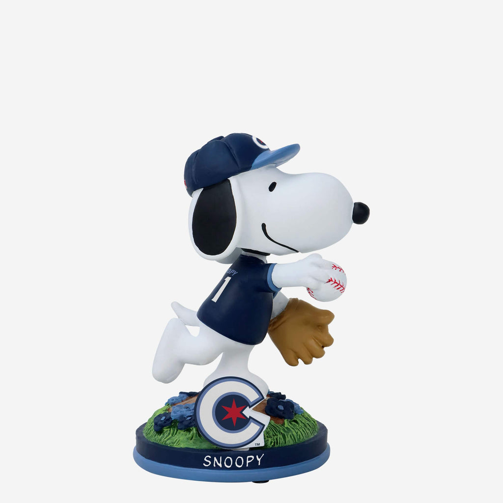 Chicago Cubs Snoopy Peanuts City Connect Bobblehead FOCO - FOCO.com