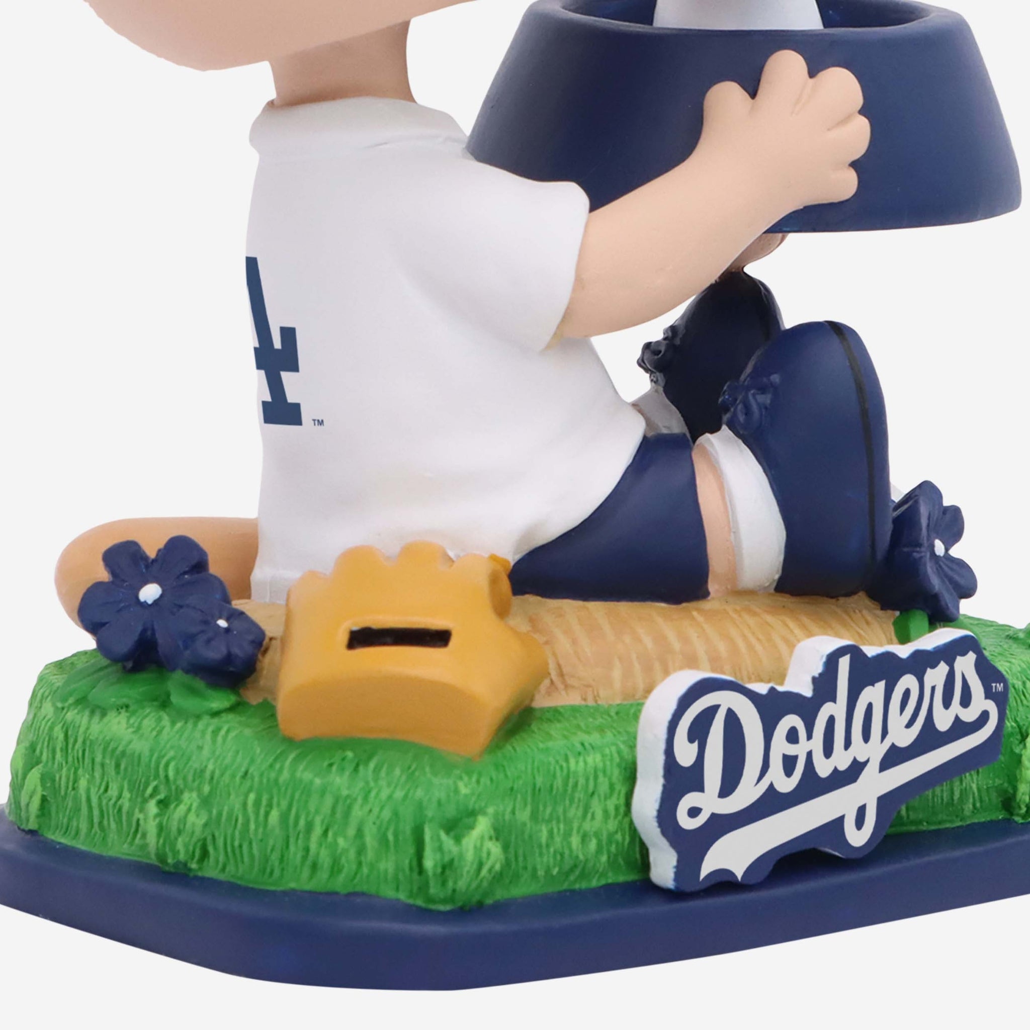 FOCO Selling Dodgers Bobblehead Of Charlie Brown For Peanuts