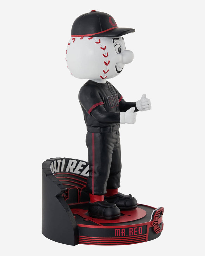 FOCO releases Cincinnati Reds Field of Dreams bobbleheads