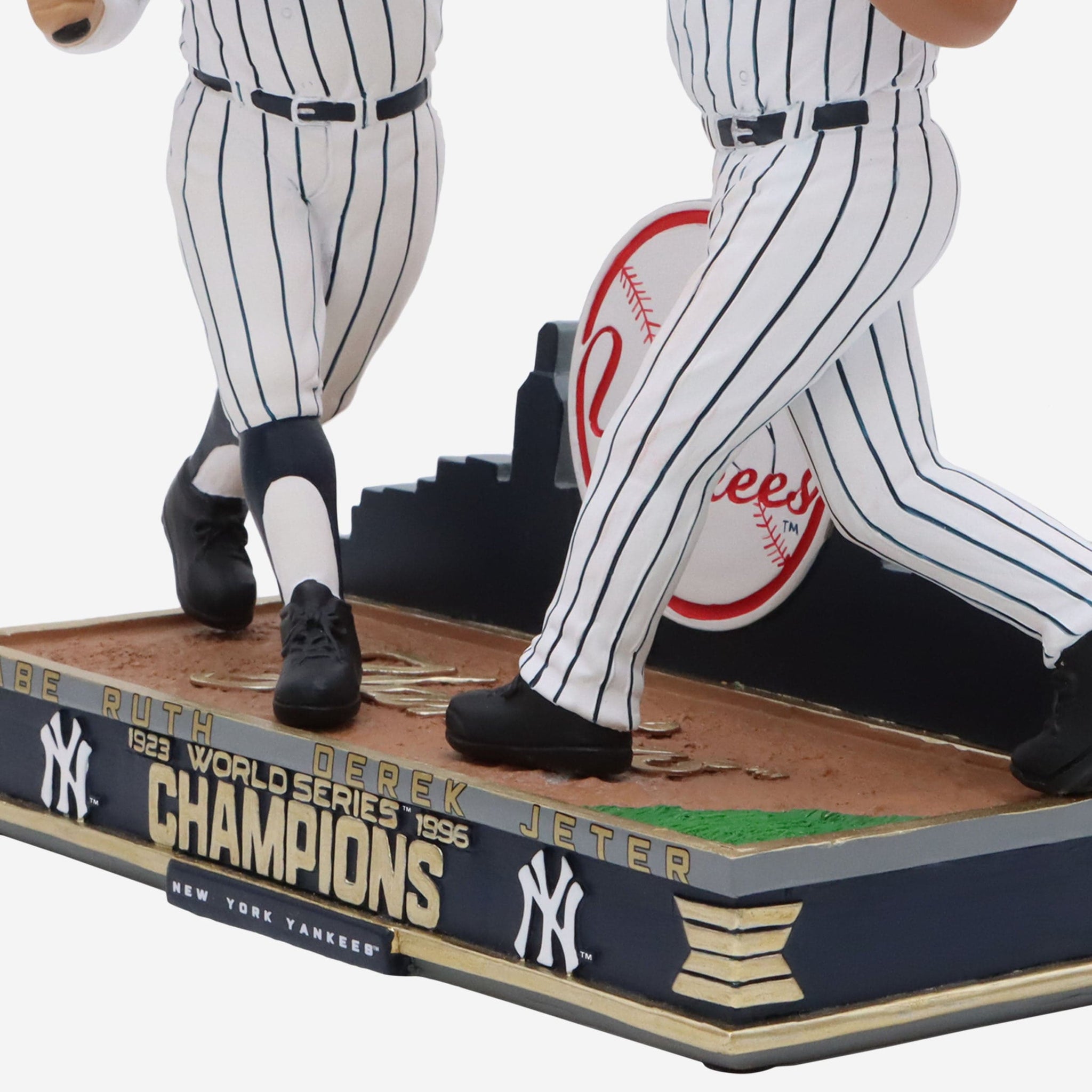 DEREK JETER New York Yankees Bobble Head 27X World Series Champs Trophy  Edition*