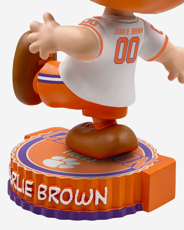 New York Yankees Charlie Brown Peanuts Bighead Bobblehead FOCO