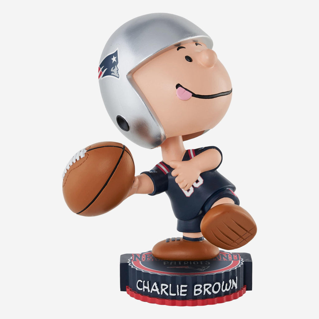 New England Patriots Charlie Brown Peanuts Bighead Bobblehead FOCO - FOCO.com