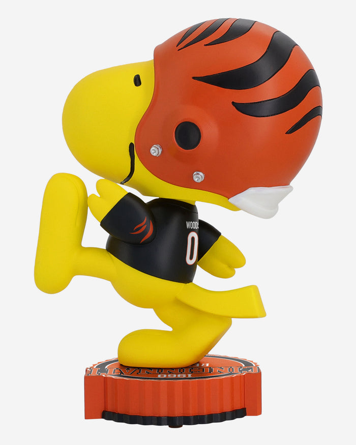 Cincinnati Bengals Woodstock Peanuts Bighead Bobblehead FOCO - FOCO.com