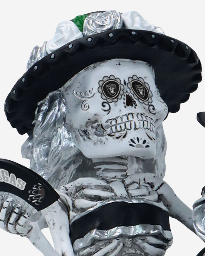 Las Vegas Raiders Calavera Couple Dual Spinner Bobblehead FOCO - FOCO.com