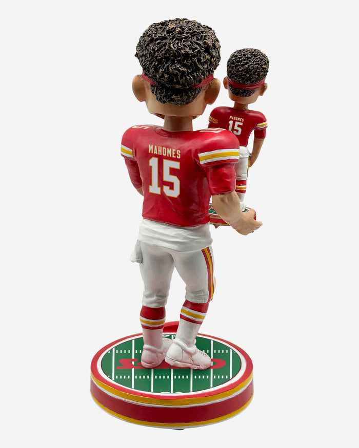 Patrick Mahomes Kansas City Chiefs Bobble Dubblz Bobblehead FOCO - FOCO.com