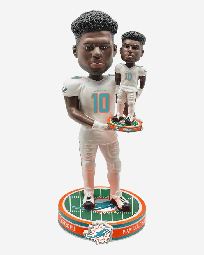 Tyreek Hill Miami Dolphins Bobble Dubblz Bobblehead FOCO - FOCO.com