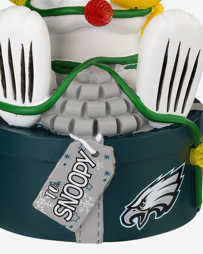 Philadelphia Eagles Snoopy & Woodstock Peanuts Christmas Light Up Bobblehead FOCO - FOCO.com