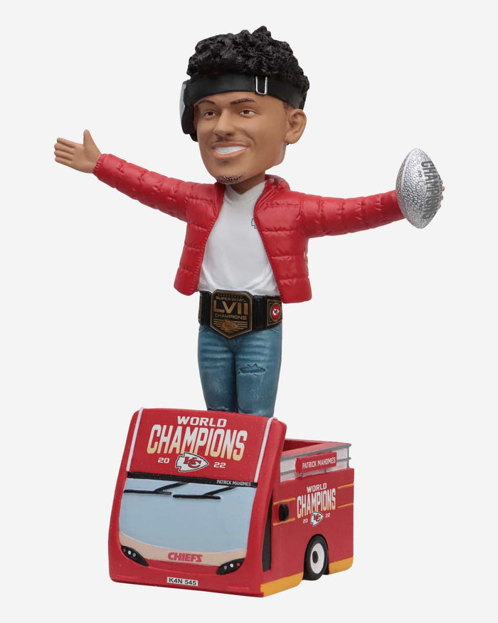 : Patrick Mahomes (Kansas City Chiefs)Superbowl 57 Newspaper  Bobblehead : FOCO: Sports & Outdoors