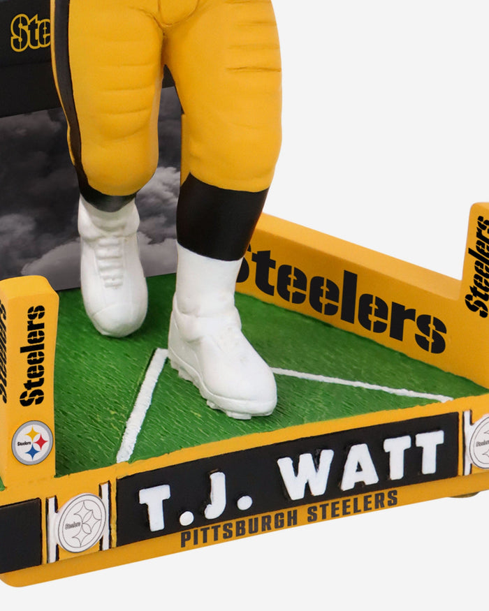 TJ Watt Pittsburgh Steelers Tunnel Entrance Bobblehead FOCO - FOCO.com