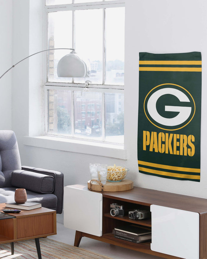 Green Bay Packers Big Logo Vertical Flag FOCO - FOCO.com