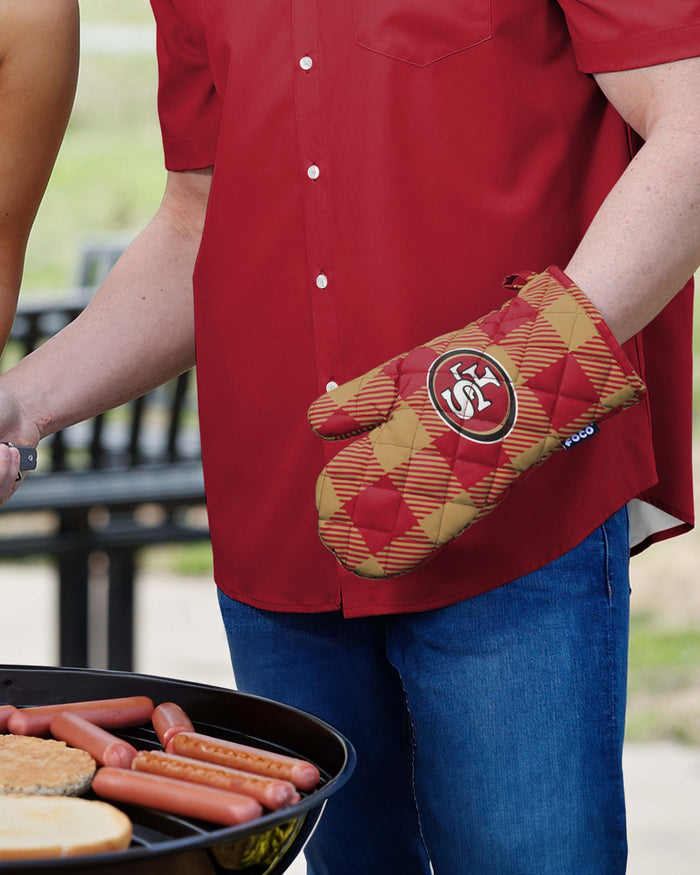 San Francisco 49ers Plaid Oven Mitt FOCO - FOCO.com