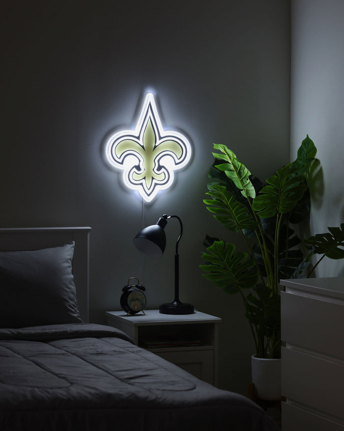 New Orleans Saints LED Neon Light Up Team Logo Sign FOCO - FOCO.com