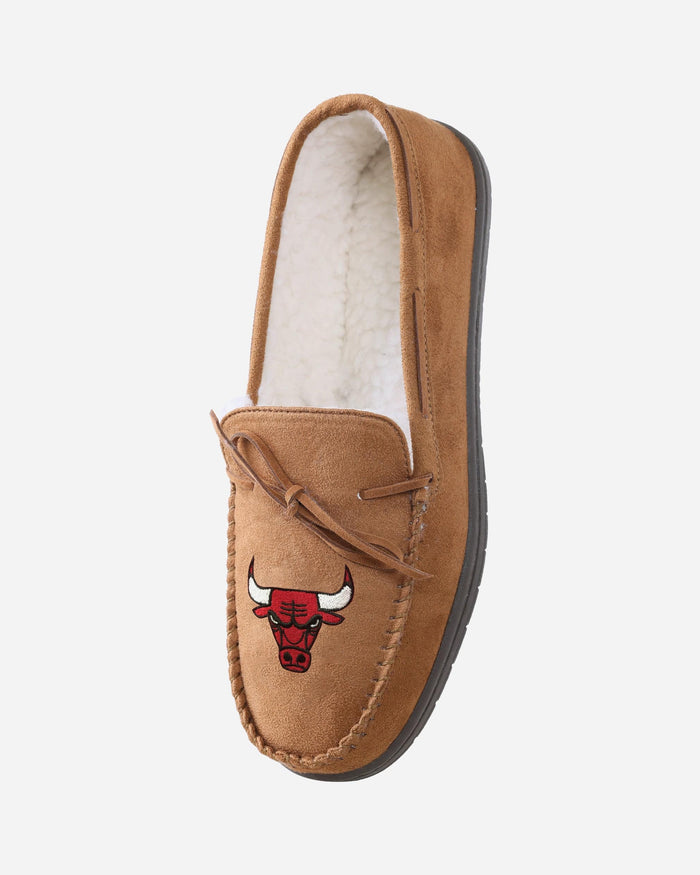 Chicago Bulls Team Logo Moccasin Slipper FOCO - FOCO.com