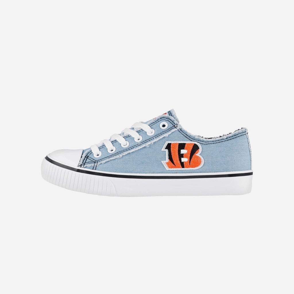 Cincinnati Bengals Womens Denim Low Top Canvas Shoe FOCO 6 - FOCO.com