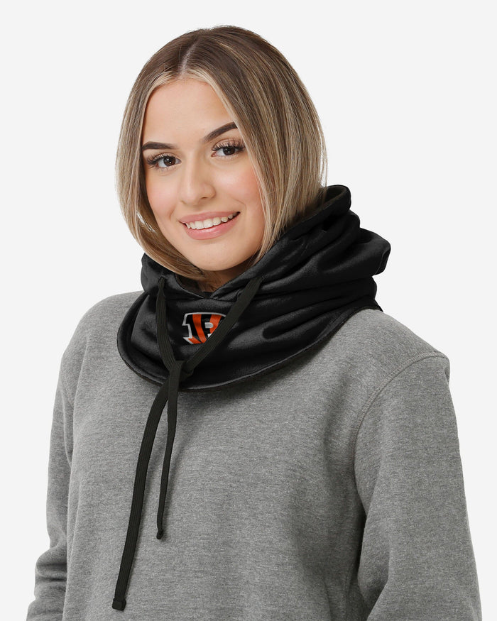 Cincinnati Bengals Black Drawstring Hooded Gaiter FOCO - FOCO.com