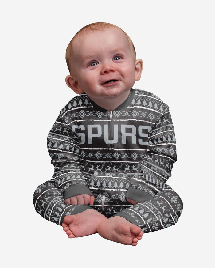 San Antonio Spurs Infant Family Holiday Pajamas FOCO 12 mo - FOCO.com