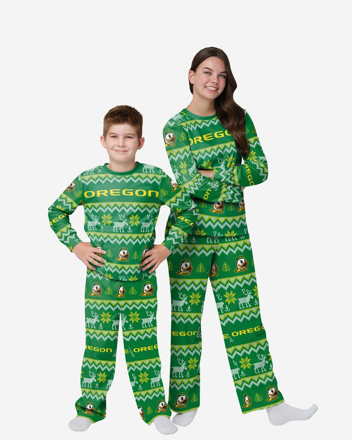 Oregon Ducks Youth Ugly Pattern Family Holiday Pajamas FOCO 4 - FOCO.com