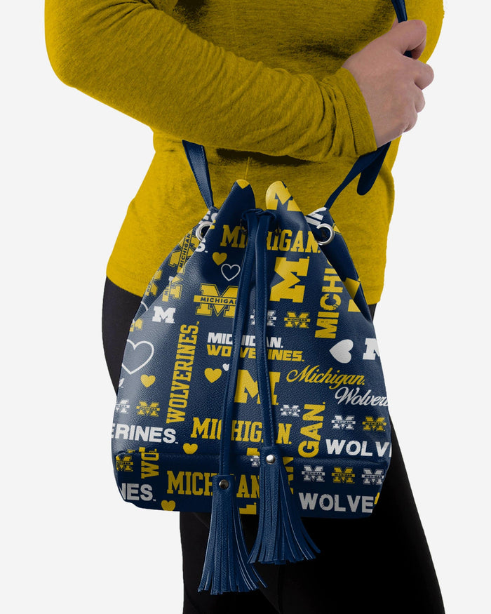 Michigan Wolverines Logo Love Cinch Purse FOCO - FOCO.com