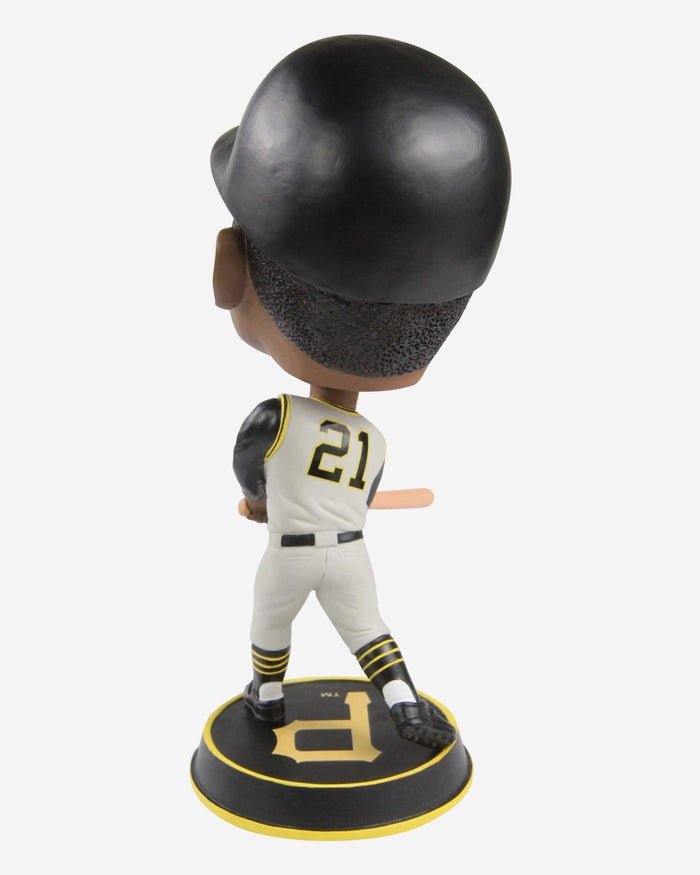 Roberto Clemente Pittsburgh Pirates Variant Bighead Bobblehead FOCO - FOCO.com