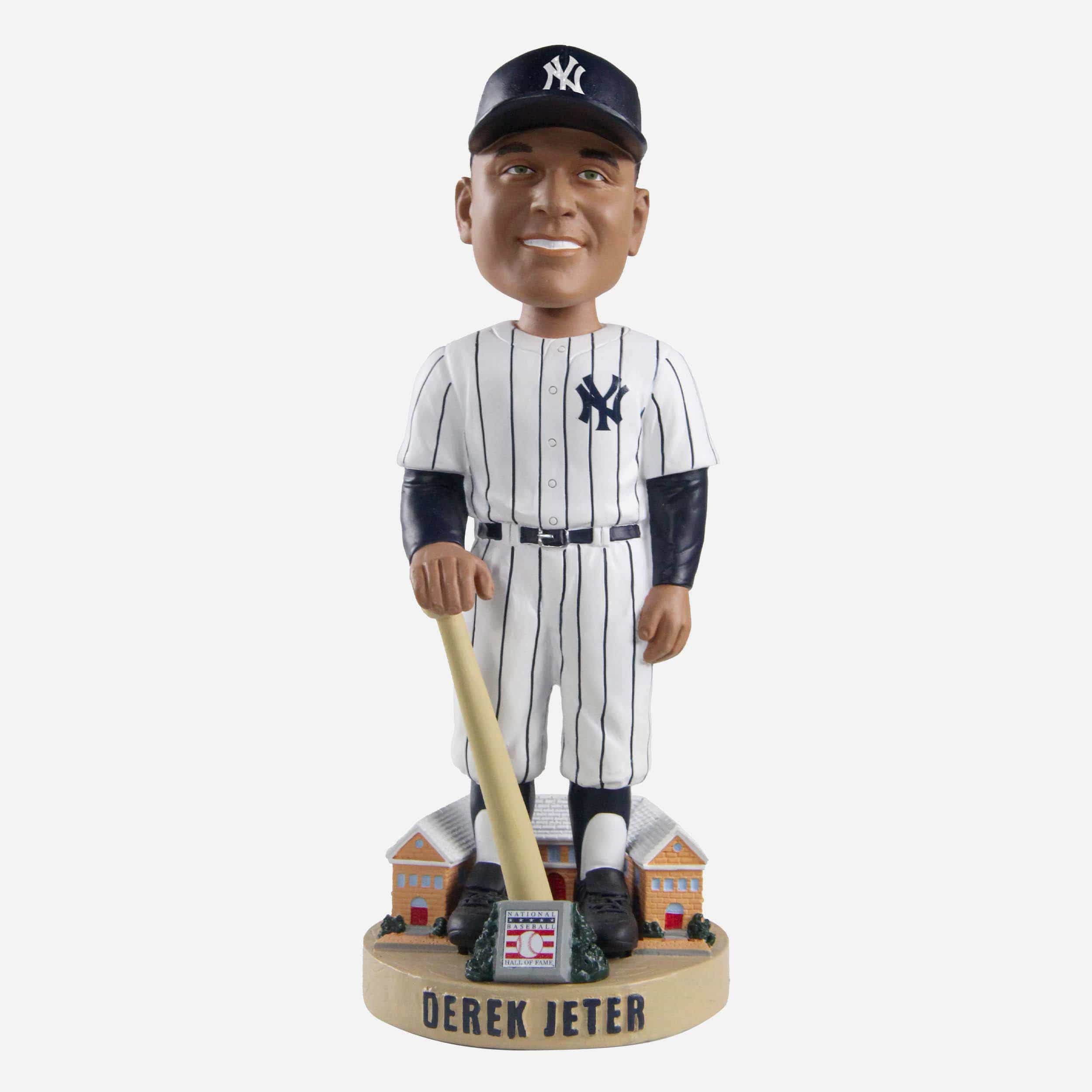 Derek Jeter New York Yankees The Captain 18 in Bobblehead FOCO