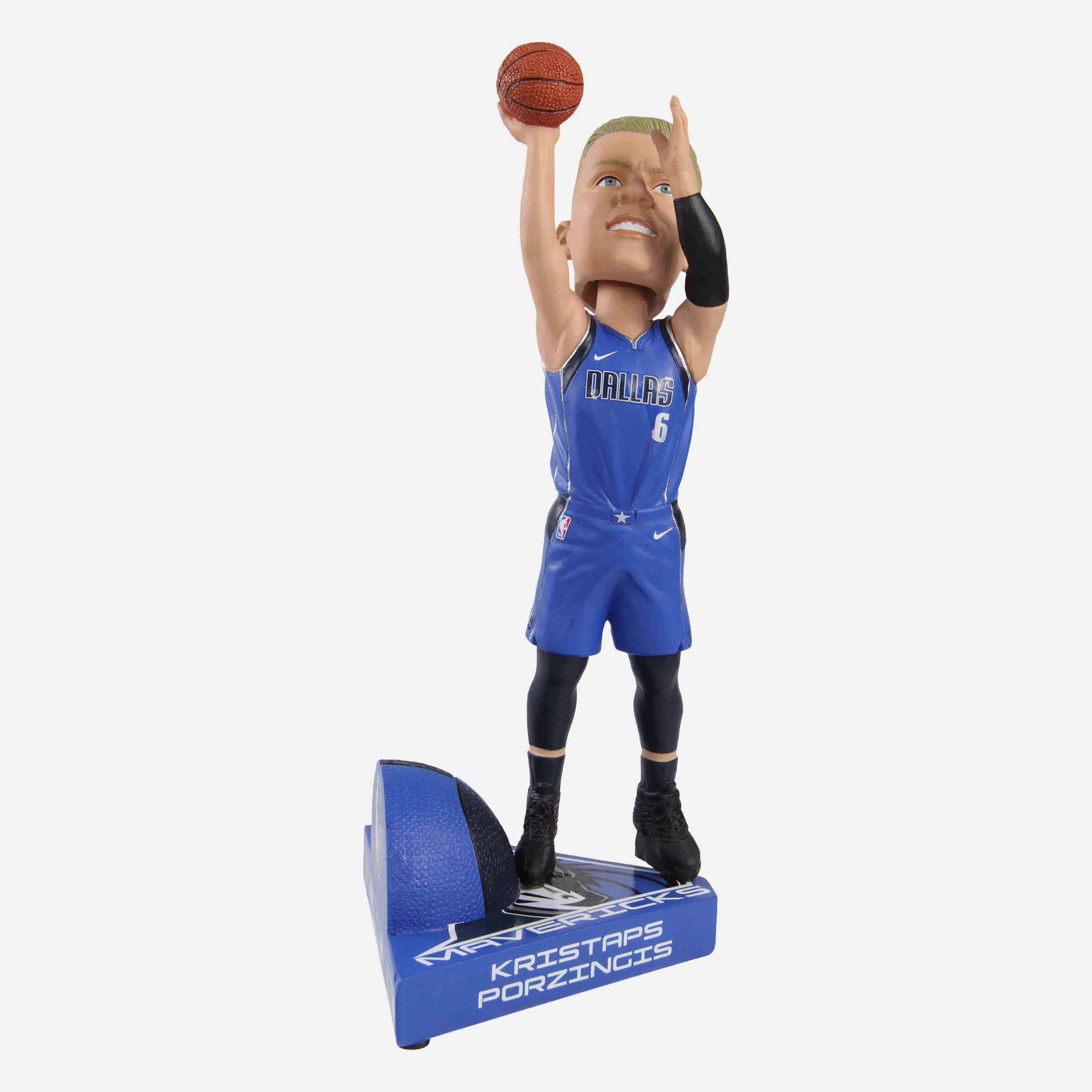 Super Kristaps Porzingis Dallas Mavericks Player Figure