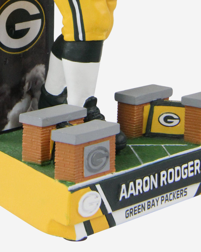 Aaron Rodgers Green Bay Packers Returns Tunnel Entrance Bobblehead FOCO - FOCO.com