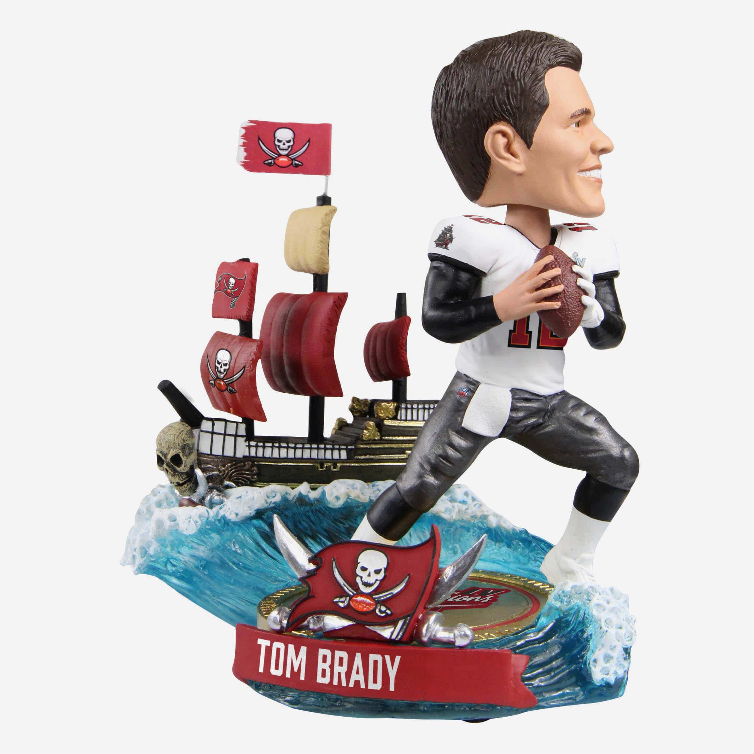 : Tom Brady Tampa Bay Buccaneers Pirate Ship Bobblehead