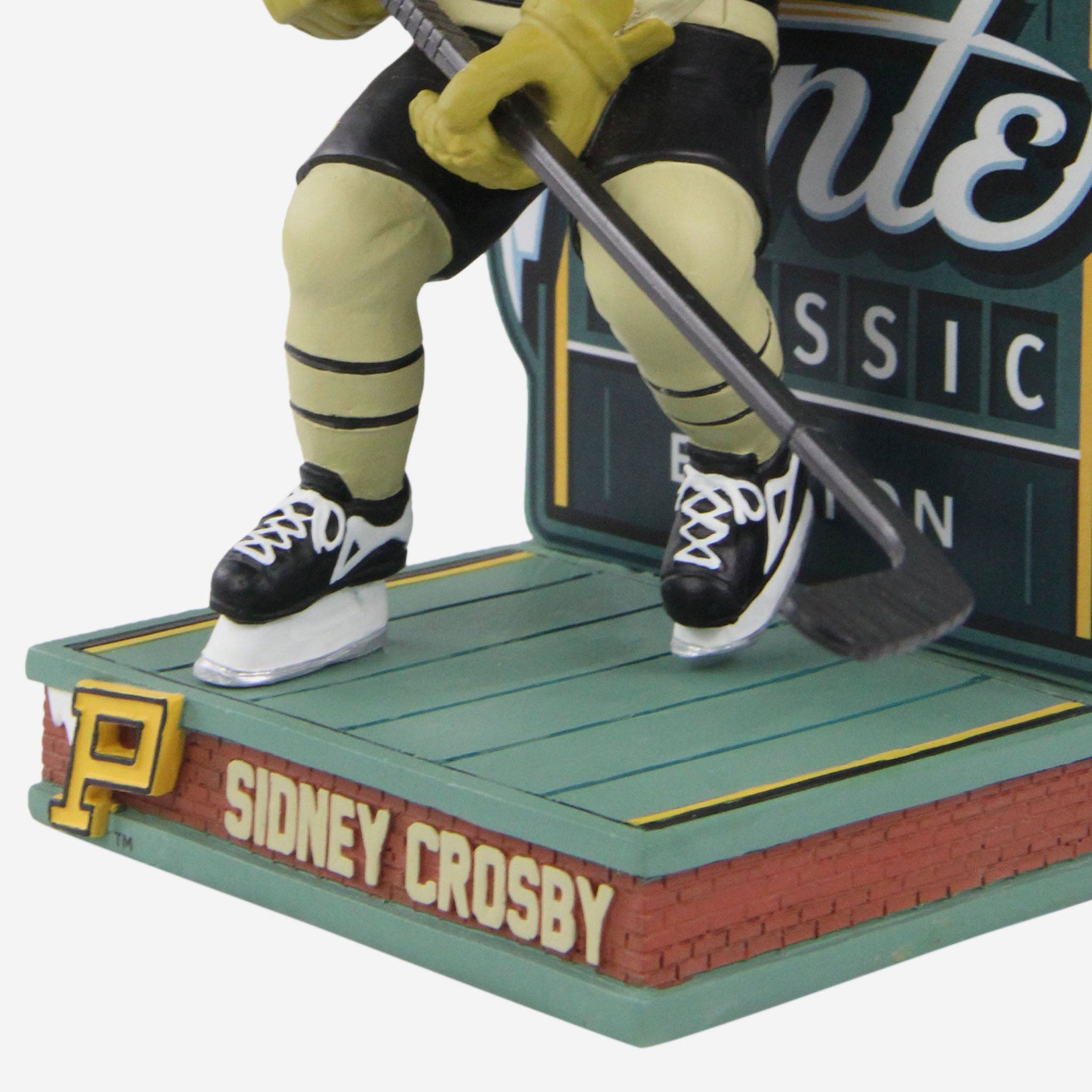 Pittsburgh Penguins 2023 Winter Classic Retro Cherub Bobblehead FOCO