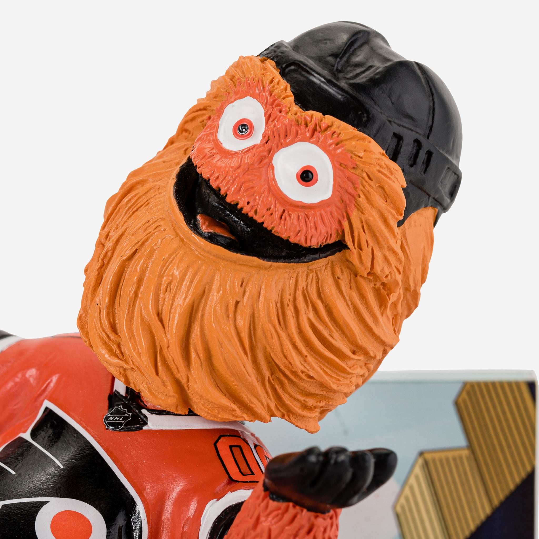 WWE, Flyers Sell Limited-Edition Gritty T-Shirt