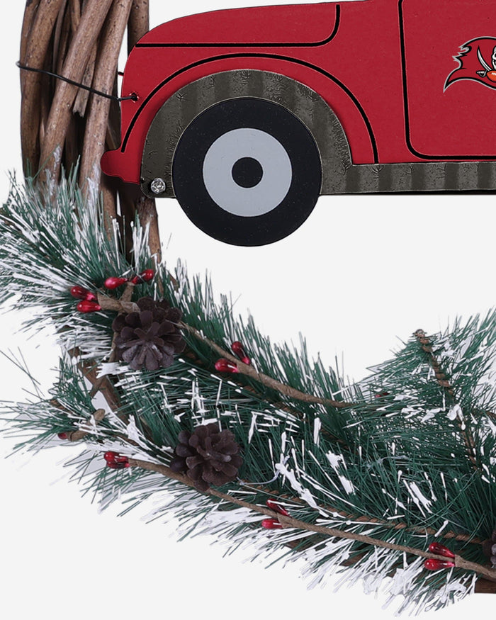 Tampa Bay Buccaneers Wreath With Truck FOCO - FOCO.com