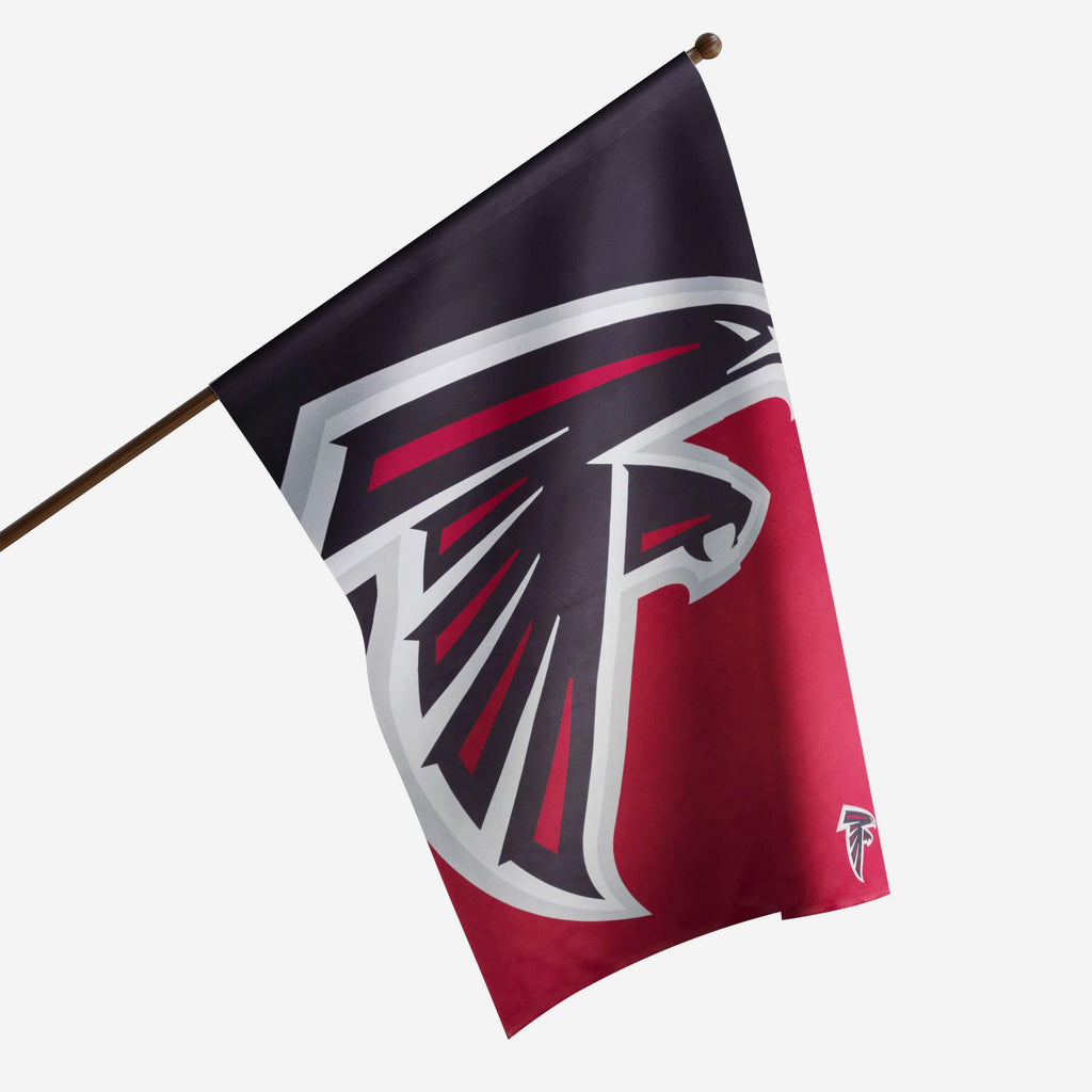 Atlanta Falcons Vertical Flag FOCO - FOCO.com