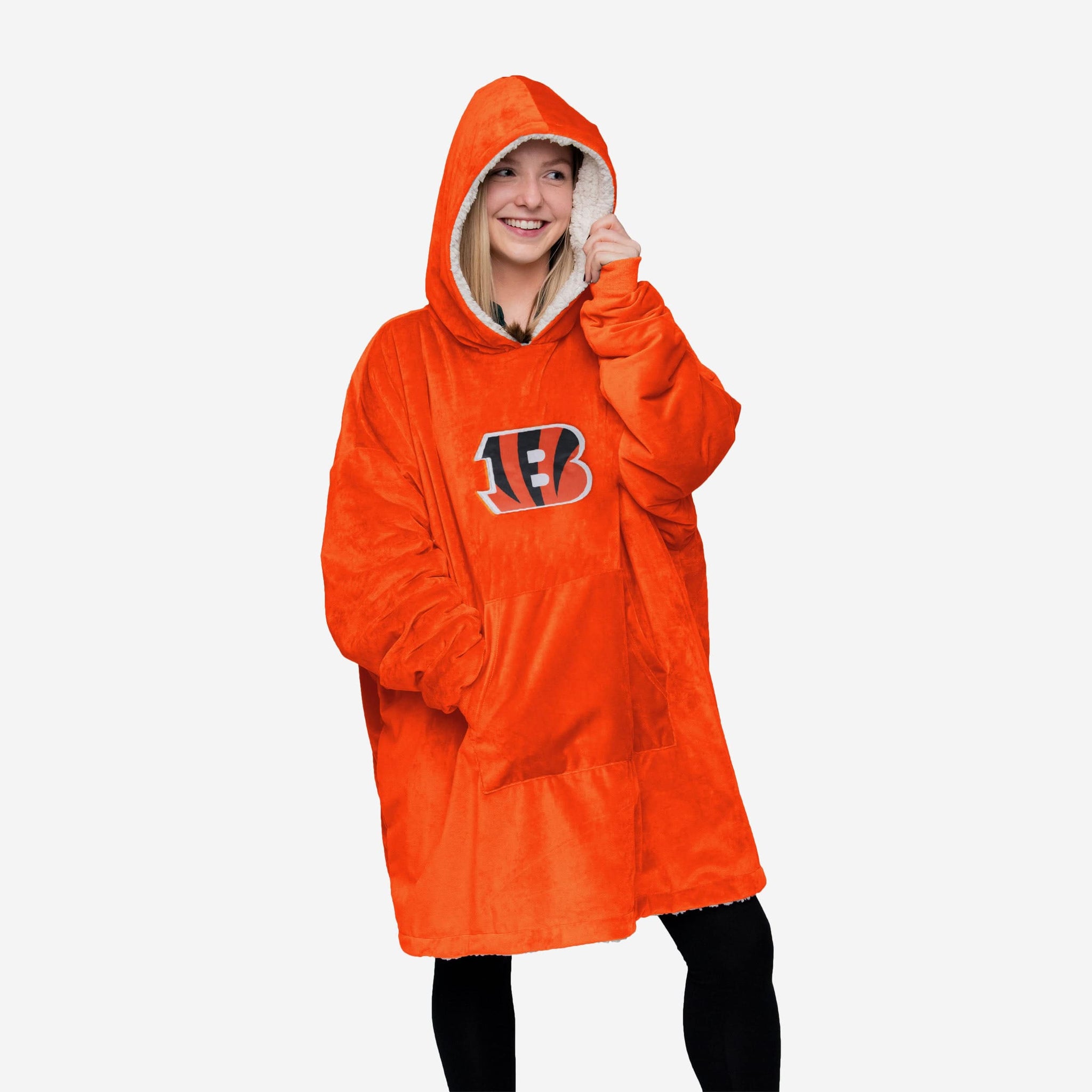 FOCO Black Cincinnati Bengals Reversible Sherpa Hoodeez