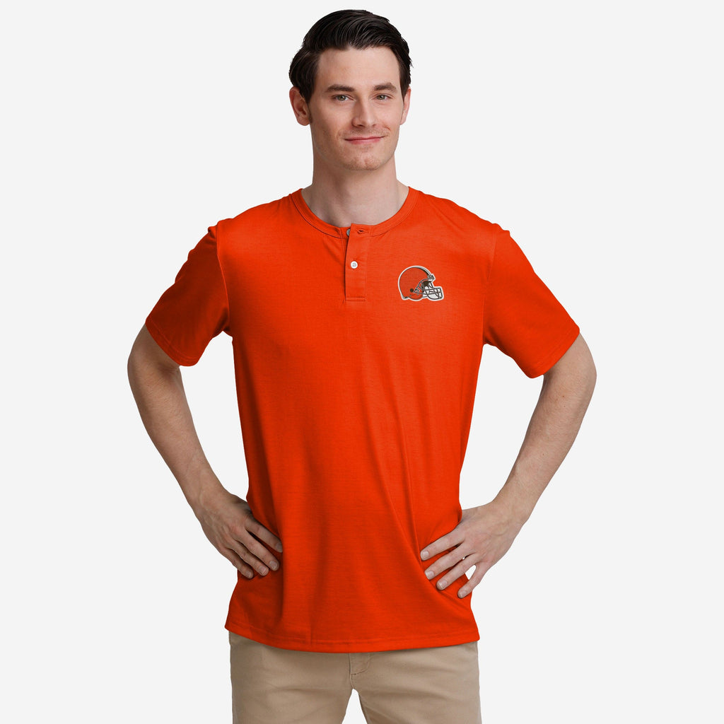 Cleveland Browns Solid Team Logo Short Sleeve Henley FOCO S - FOCO.com