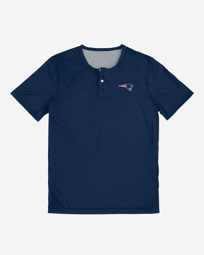 New England Patriots Solid Team Logo Short Sleeve Henley FOCO - FOCO.com